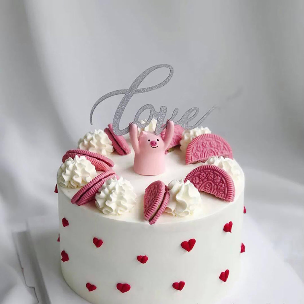 C32 Women design cake