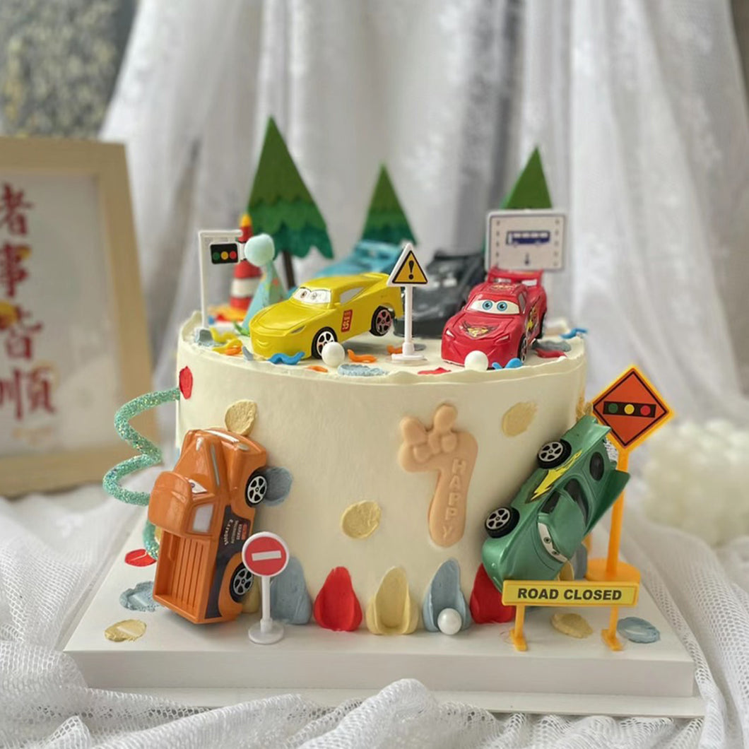 D51 cute design cake