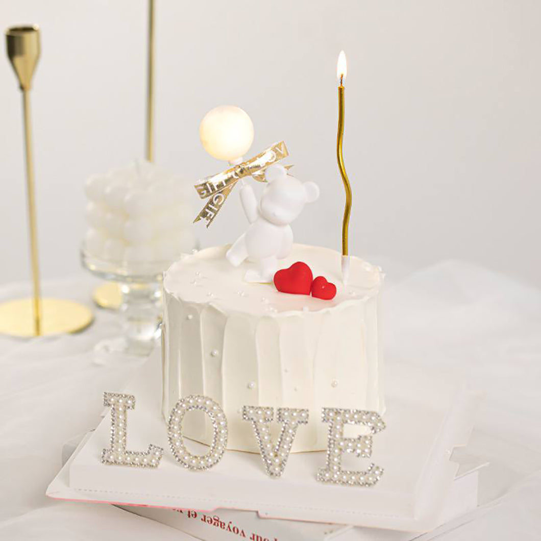 E4 Love Design Cake